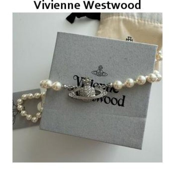 Vivienne Westwood Lucrece Necklace Silver Tone - Picture 5 of 5